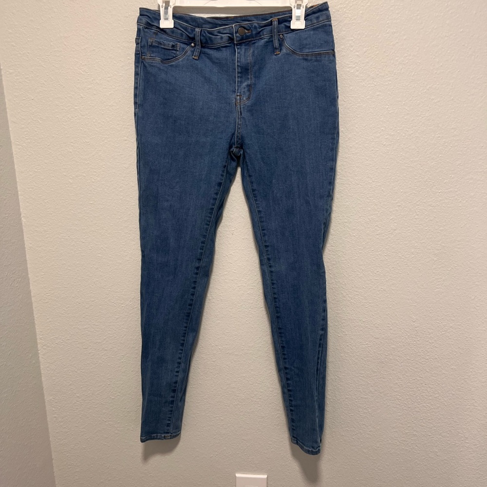 Sierra Medium Wash Stretch Skinny Jeans Size 8